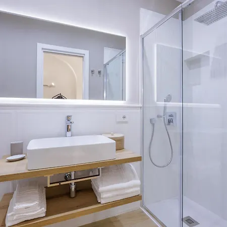 Nerea Luxury